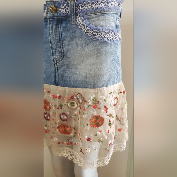 Vintage Boho Lace Flower Jean Skirt - Picture 7 of 8
